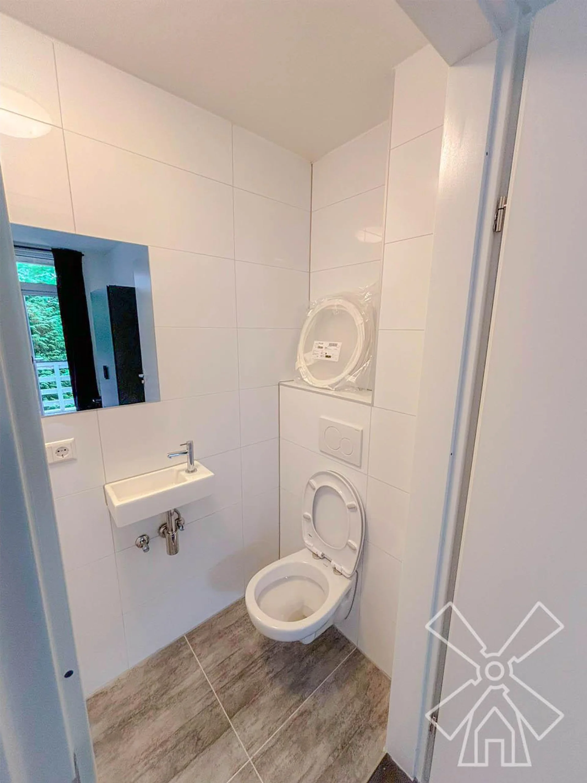 Foto van de Kamer gelegen aan de Woelwijkstraat in Rotterdam