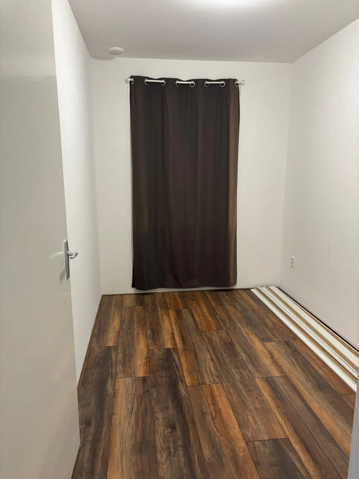 Foto van de Kamer gelegen aan de Karimunstraat in Rotterdam