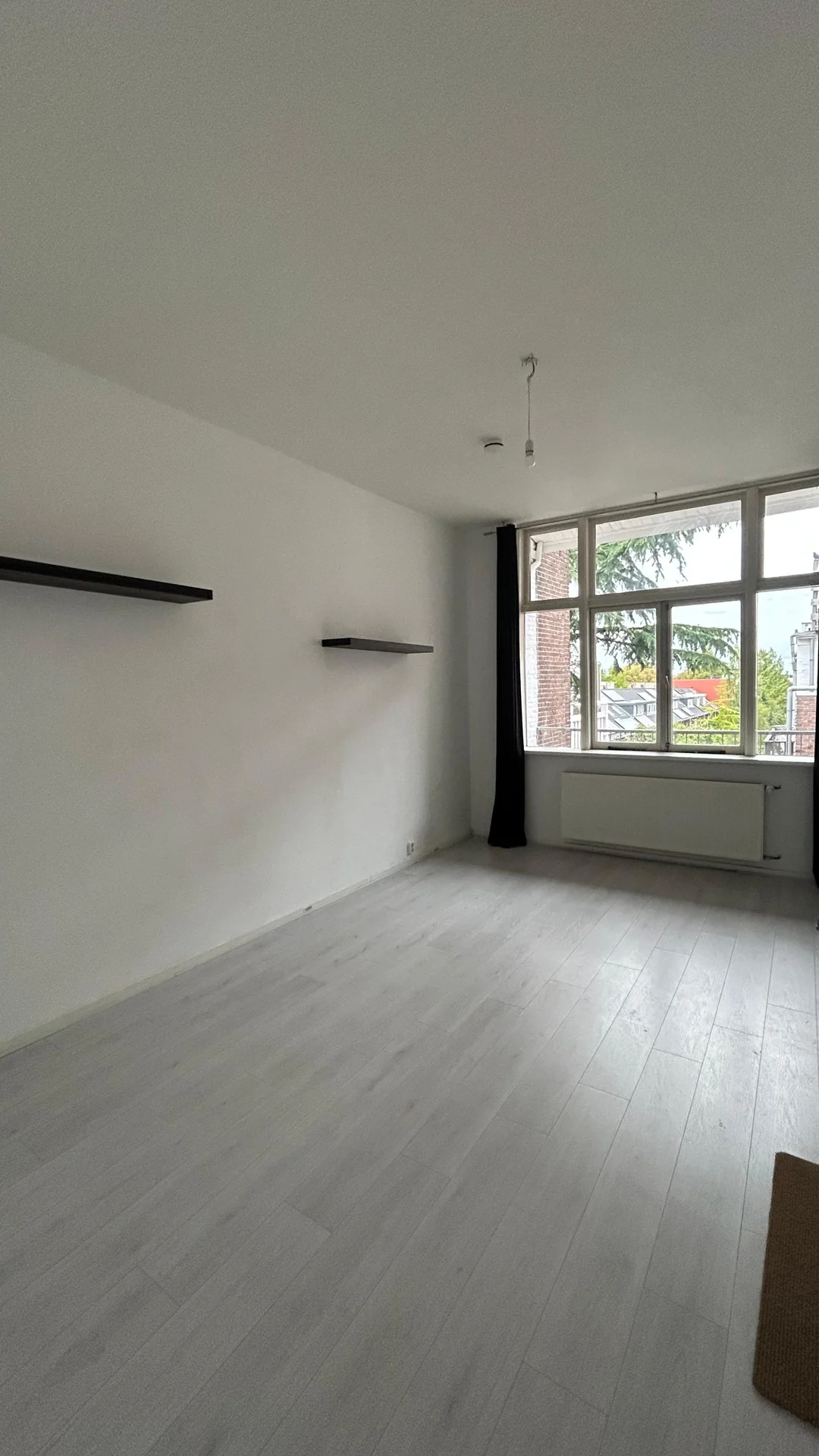 Foto van de Kamer gelegen aan de Oudedijk in Rotterdam
