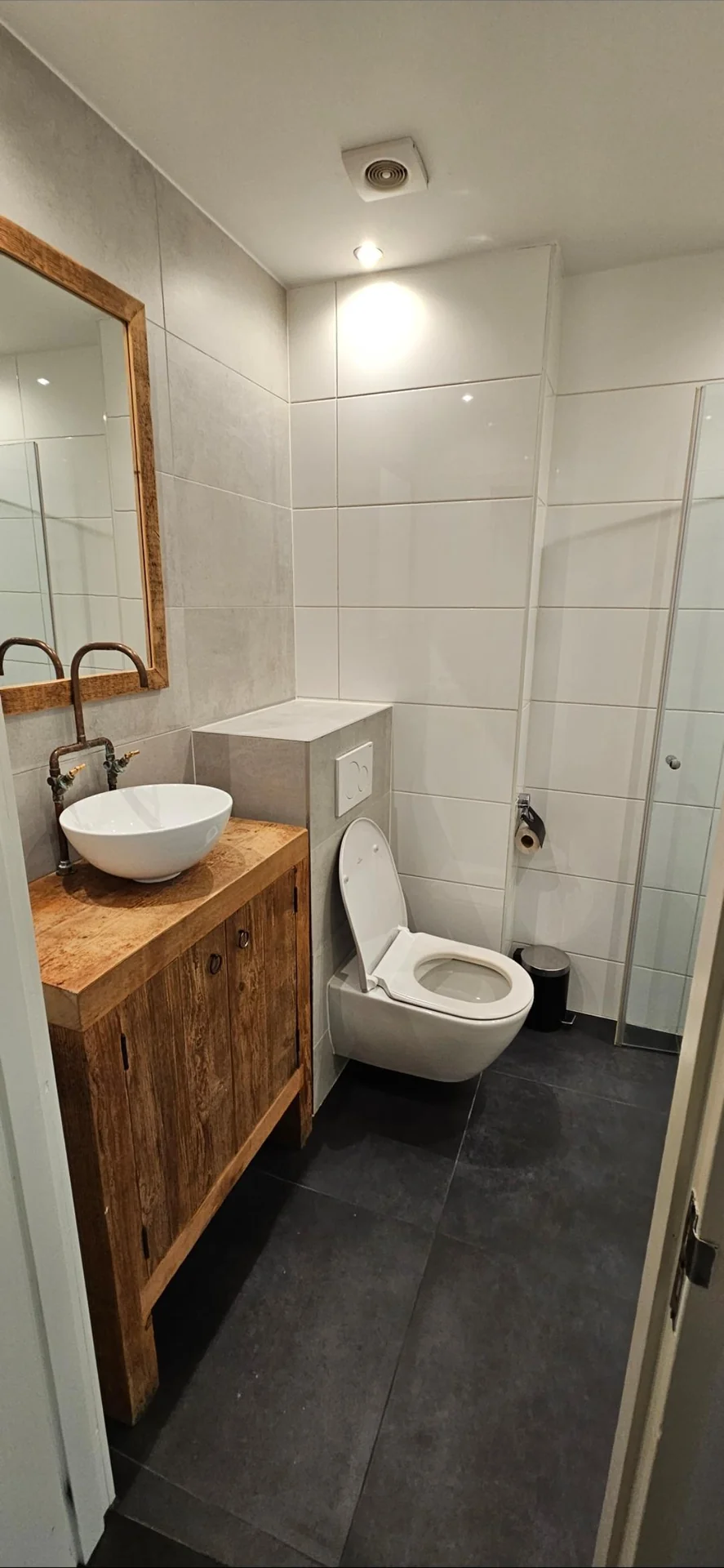 Foto van de Appartement gelegen aan de Van Hogendorpstraat in Amsterdam