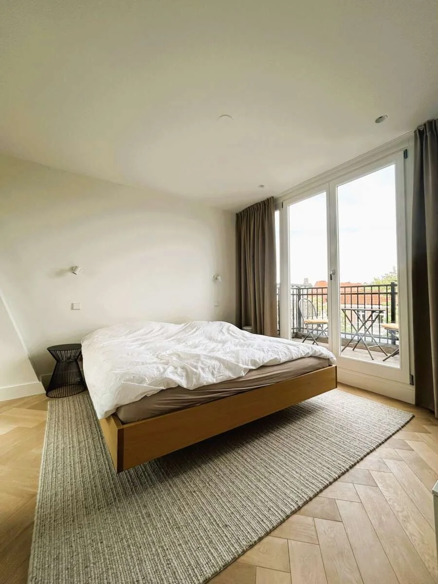 Foto van de Appartement gelegen aan de Paramaribostraat in Amsterdam