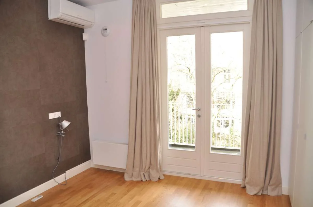 Foto van de Appartement gelegen aan de Pieter Cornelisz. Hooftstraat in Amsterdam