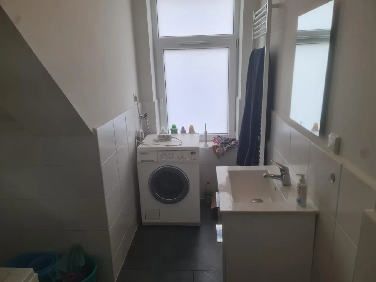 Foto van de Kamer gelegen aan de Jan van Beersstraat in Den Haag