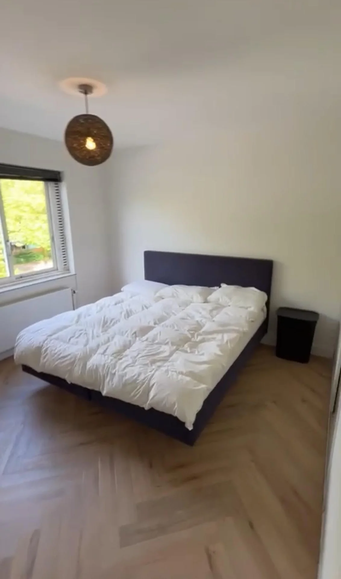 Foto van de Kamer gelegen aan de Arent Janszoon Ernststraat in Amsterdam