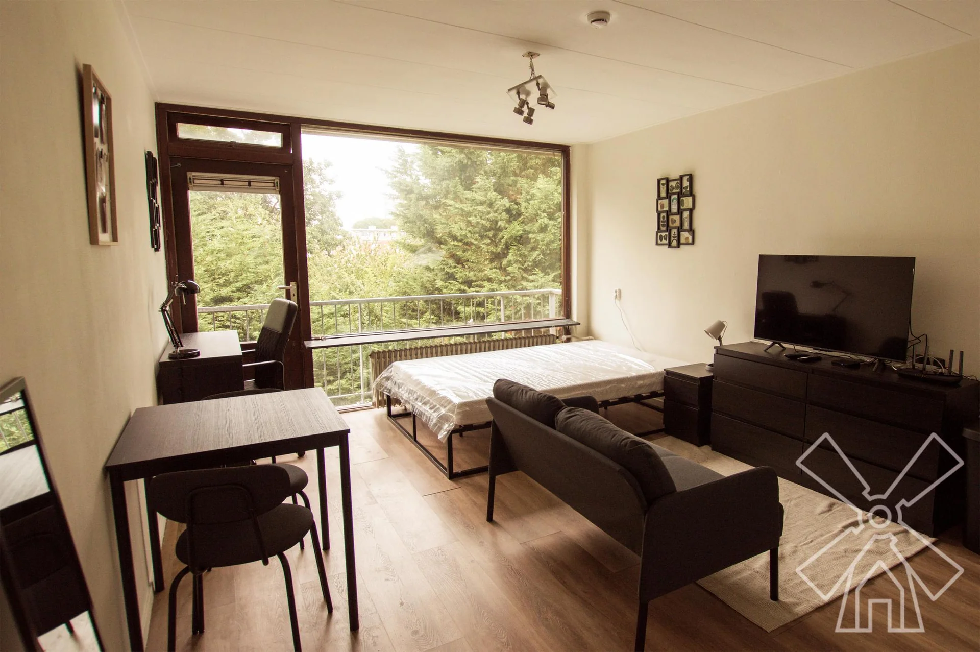Foto van de Kamer gelegen aan de Elviraland in Den Haag