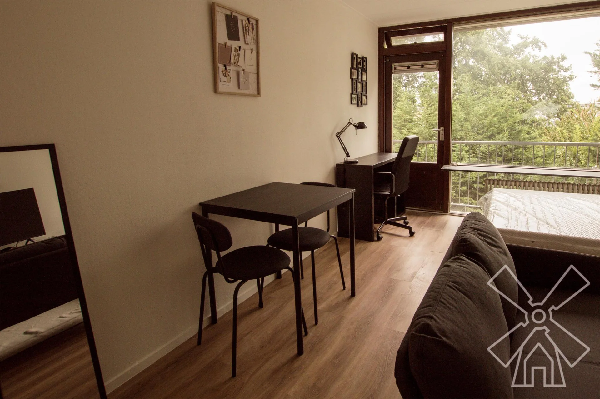 Foto van de Kamer gelegen aan de Elviraland in Den Haag