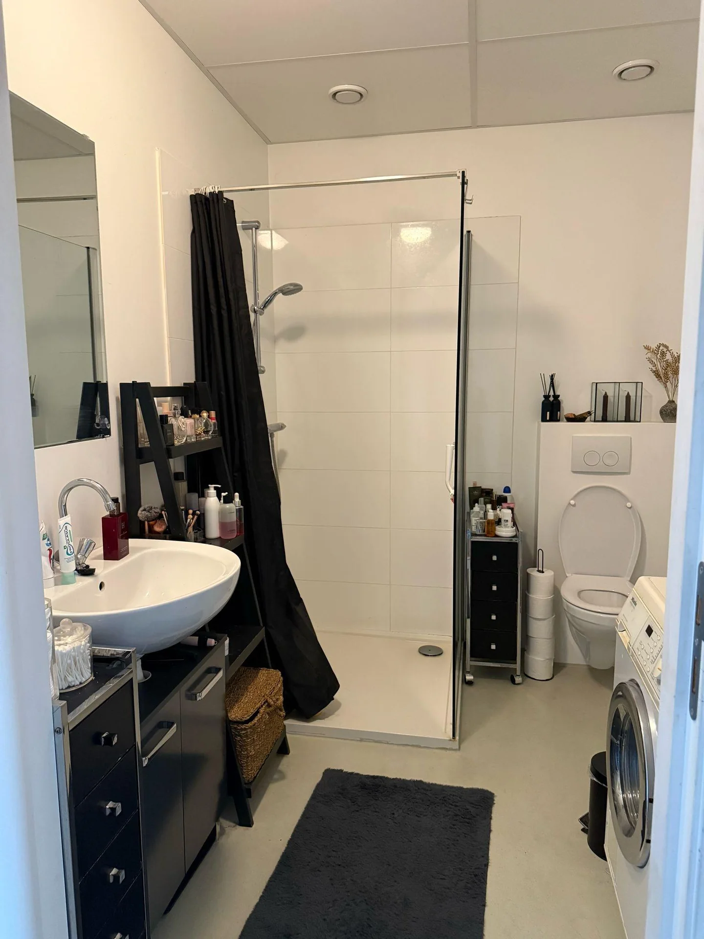 Foto van de Studio gelegen aan de Pop Dijkemaweg in Groningen