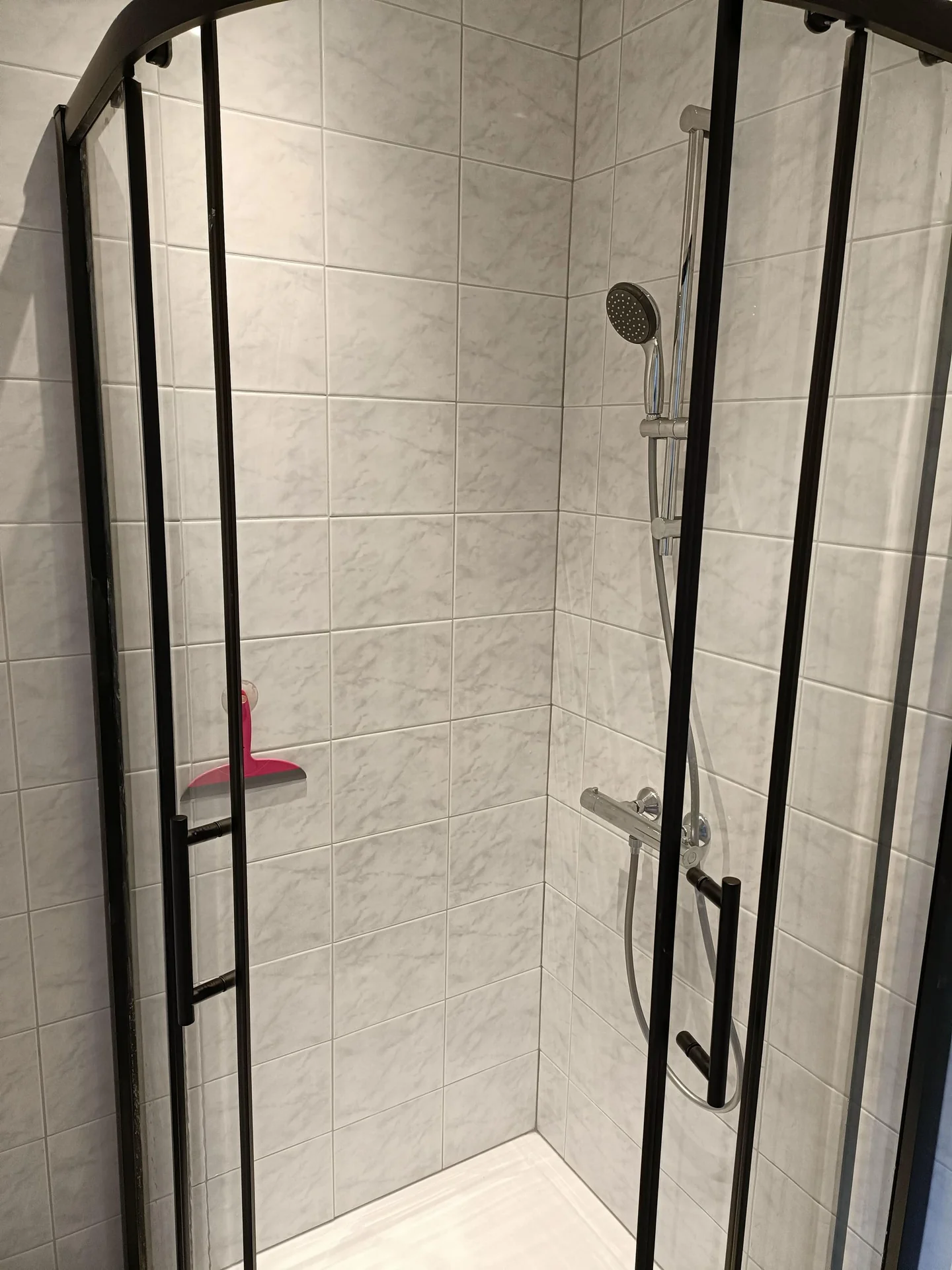 Foto van de Kamer gelegen aan de Valkenboslaan in Den Haag