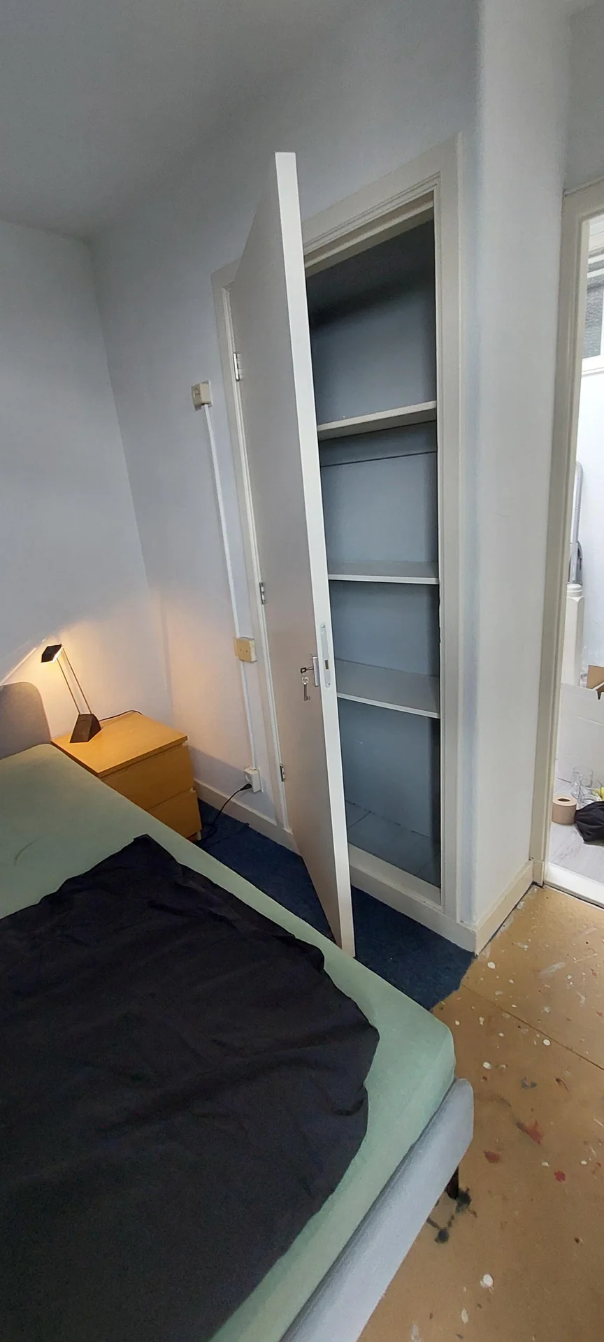 Foto van de Kamer gelegen aan de Statenweg in Rotterdam