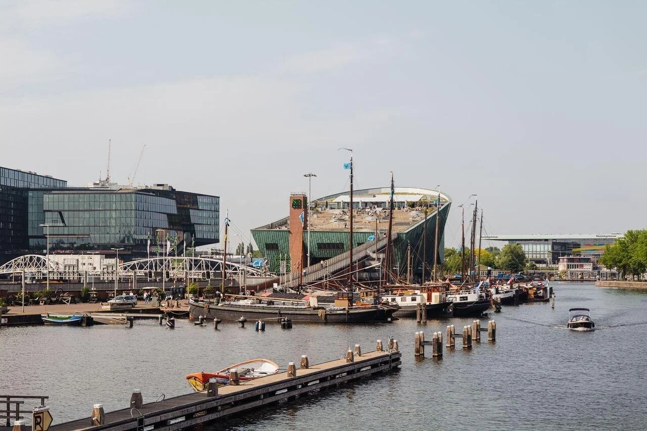 Foto van de Studio gelegen aan de Rapenburg in Amsterdam