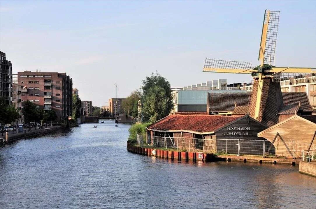 Foto van de Appartement gelegen aan de Donker Curtiusstraat in Amsterdam