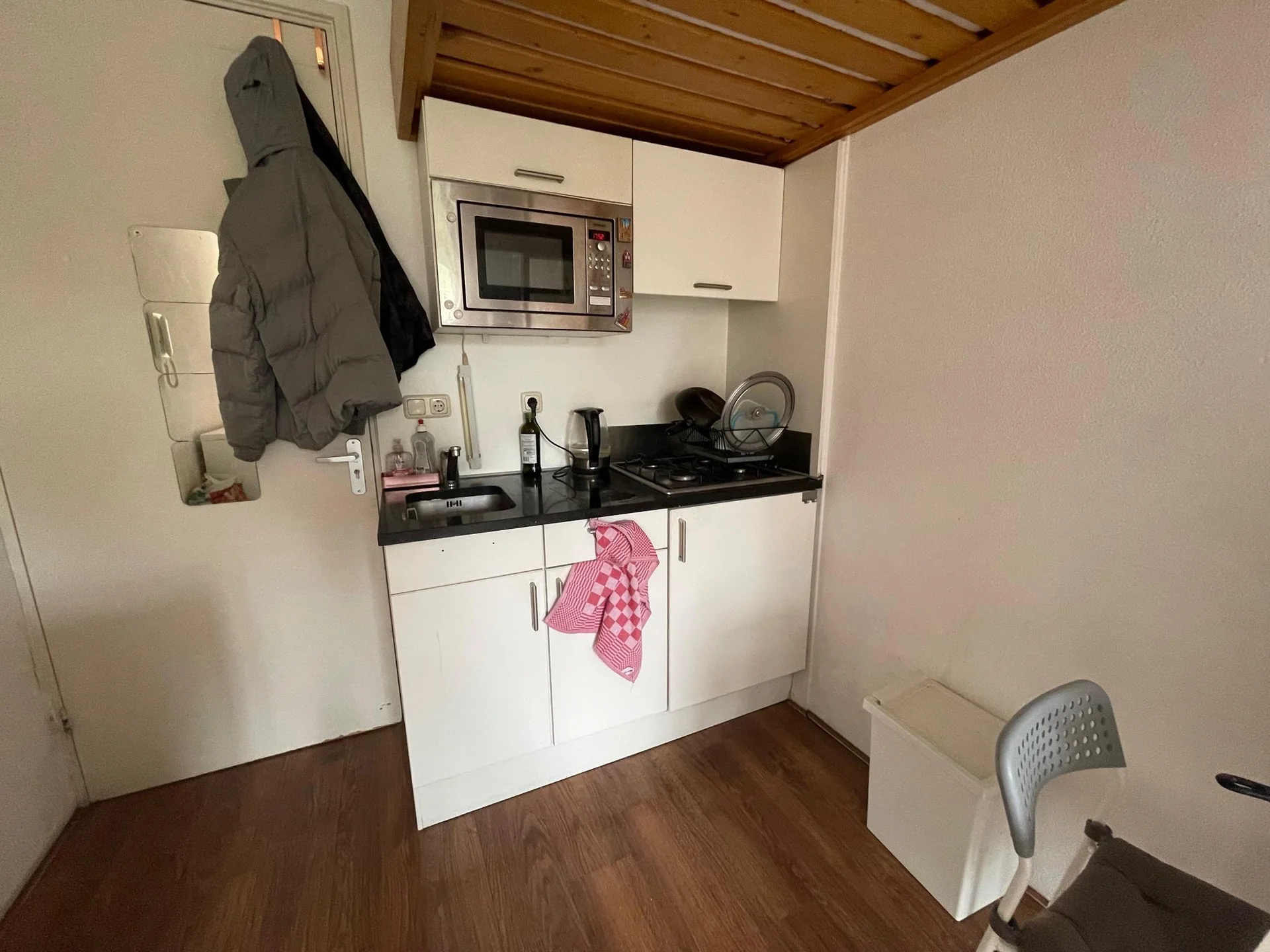 Foto van de Kamer gelegen aan de Herman Colleniusstraat in Groningen