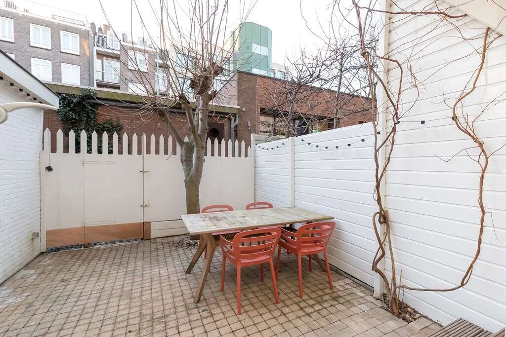 Foto van de Appartement gelegen aan de Eerste Helmersstraat in Amsterdam