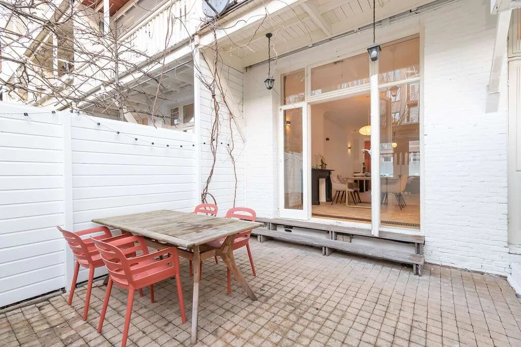 Foto van de Appartement gelegen aan de Eerste Helmersstraat in Amsterdam