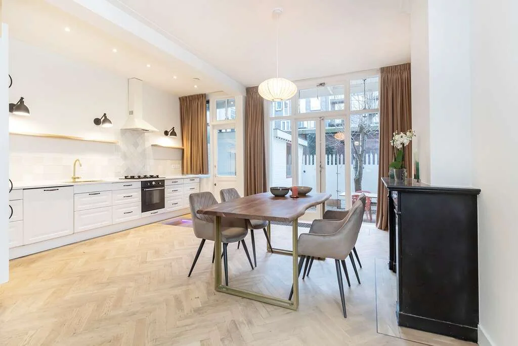 Foto van de Appartement gelegen aan de Eerste Helmersstraat in Amsterdam