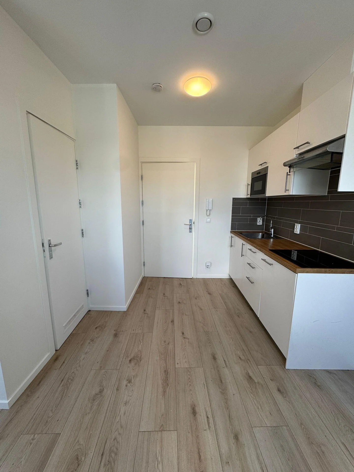 Foto van de Kamer gelegen aan de Zaanstraat in Den Haag