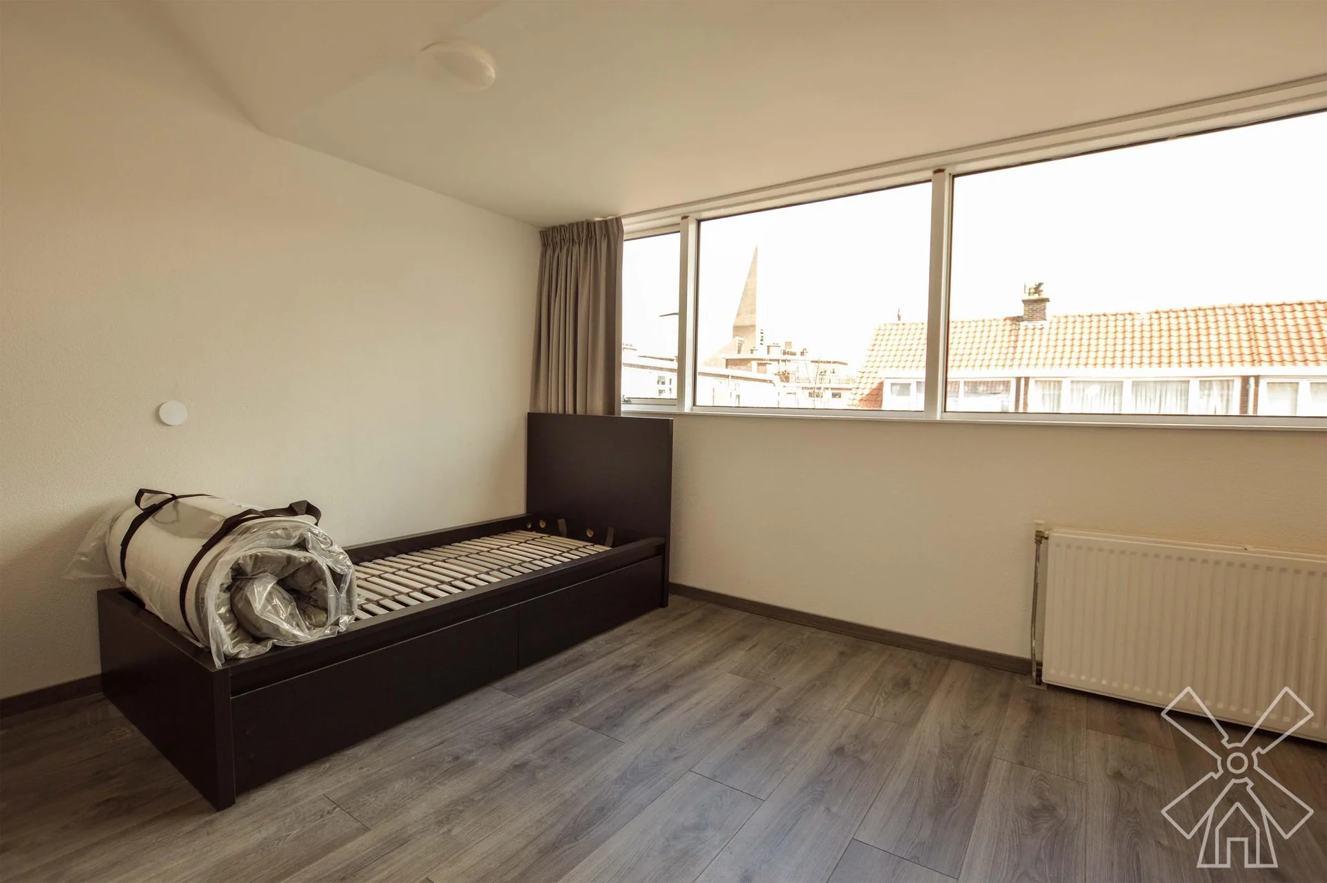 Foto van de Kamer gelegen aan de Van den Berghstraat in Den Haag