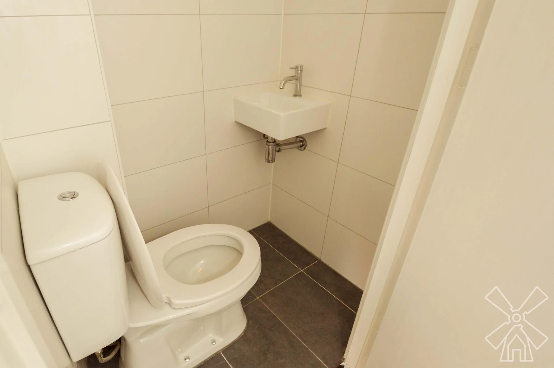 Foto van de Kamer gelegen aan de Van den Berghstraat in Den Haag