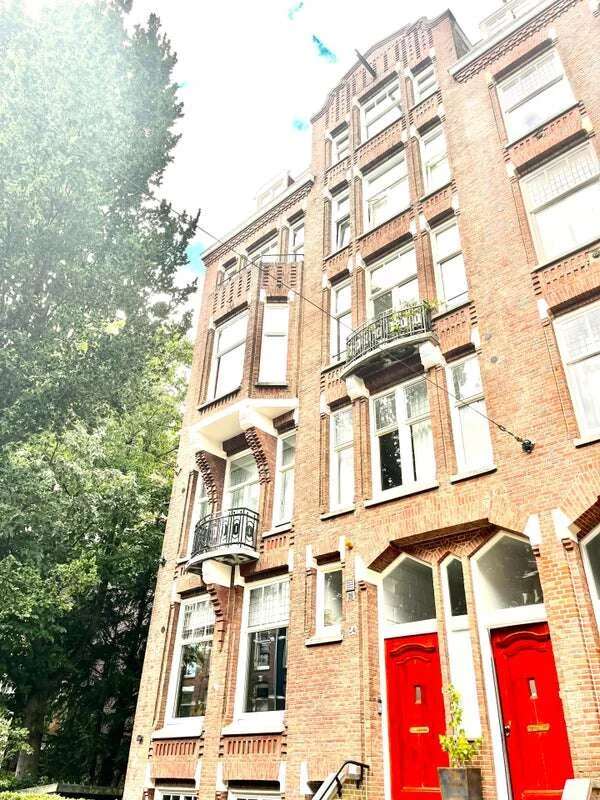 Foto van de Appartement gelegen aan de Koninginneweg in Amsterdam