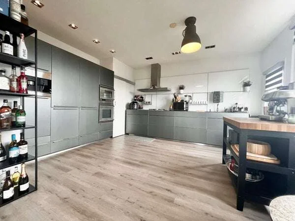 Foto van de Appartement gelegen aan de Koninginneweg in Amsterdam