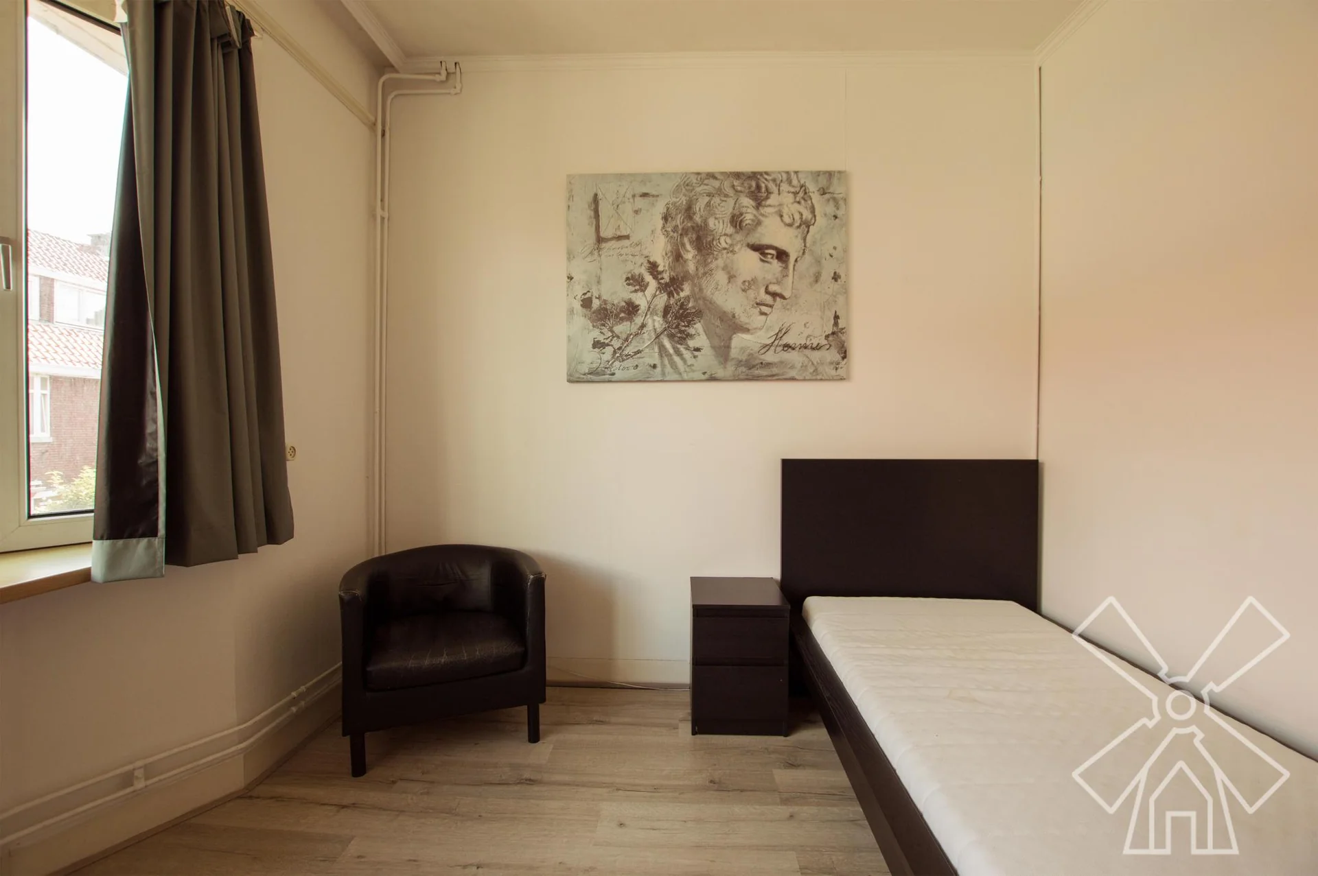Foto van de Kamer gelegen aan de Van den Berghstraat in Den Haag