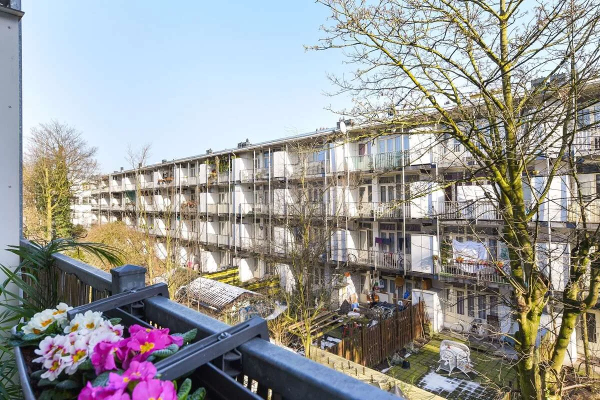 Foto van de Appartement gelegen aan de Hoofdweg in Amsterdam