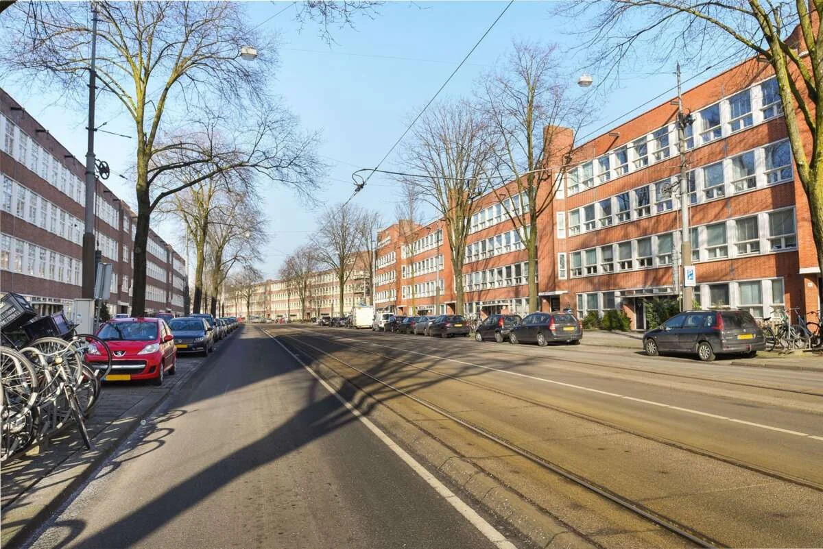 Foto van de Appartement gelegen aan de Hoofdweg in Amsterdam
