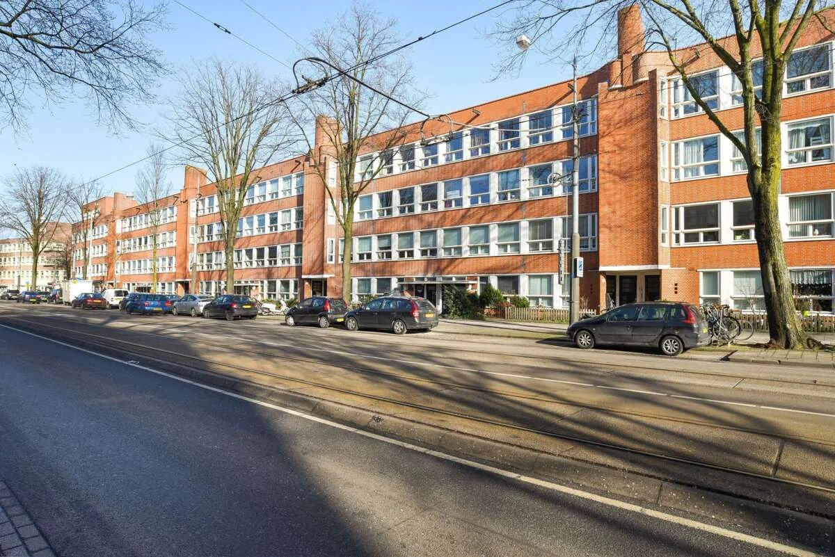 Foto van de Appartement gelegen aan de Hoofdweg in Amsterdam