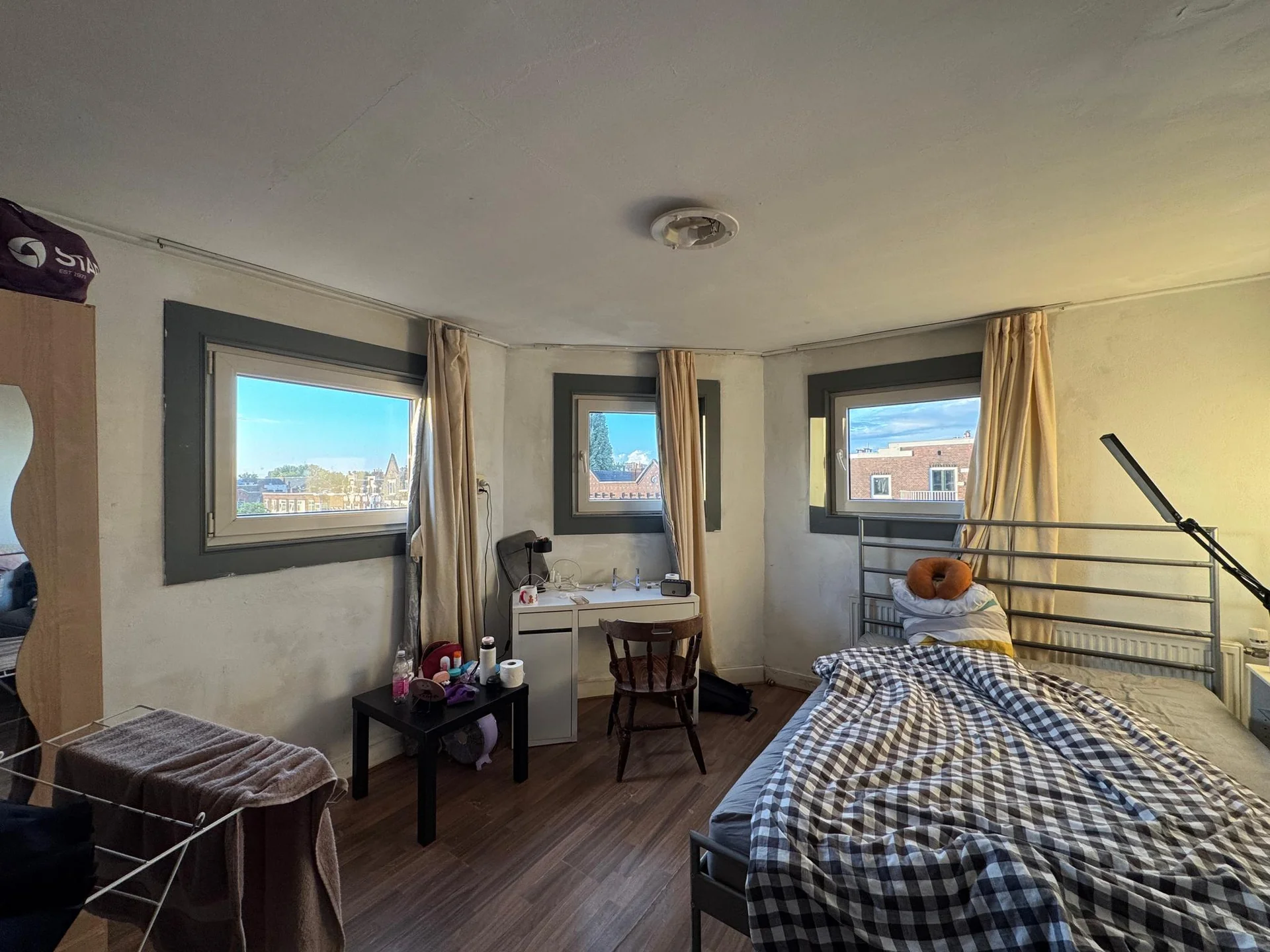 Foto van de Kamer gelegen aan de Oudedijk in Rotterdam