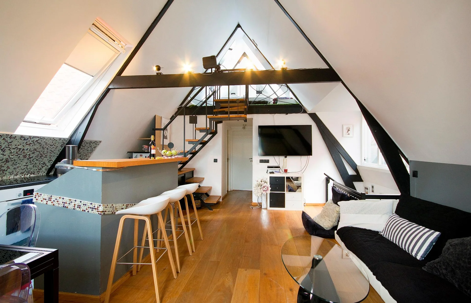 Foto van de Appartement gelegen aan de Jacob van Lennepstraat in Amsterdam