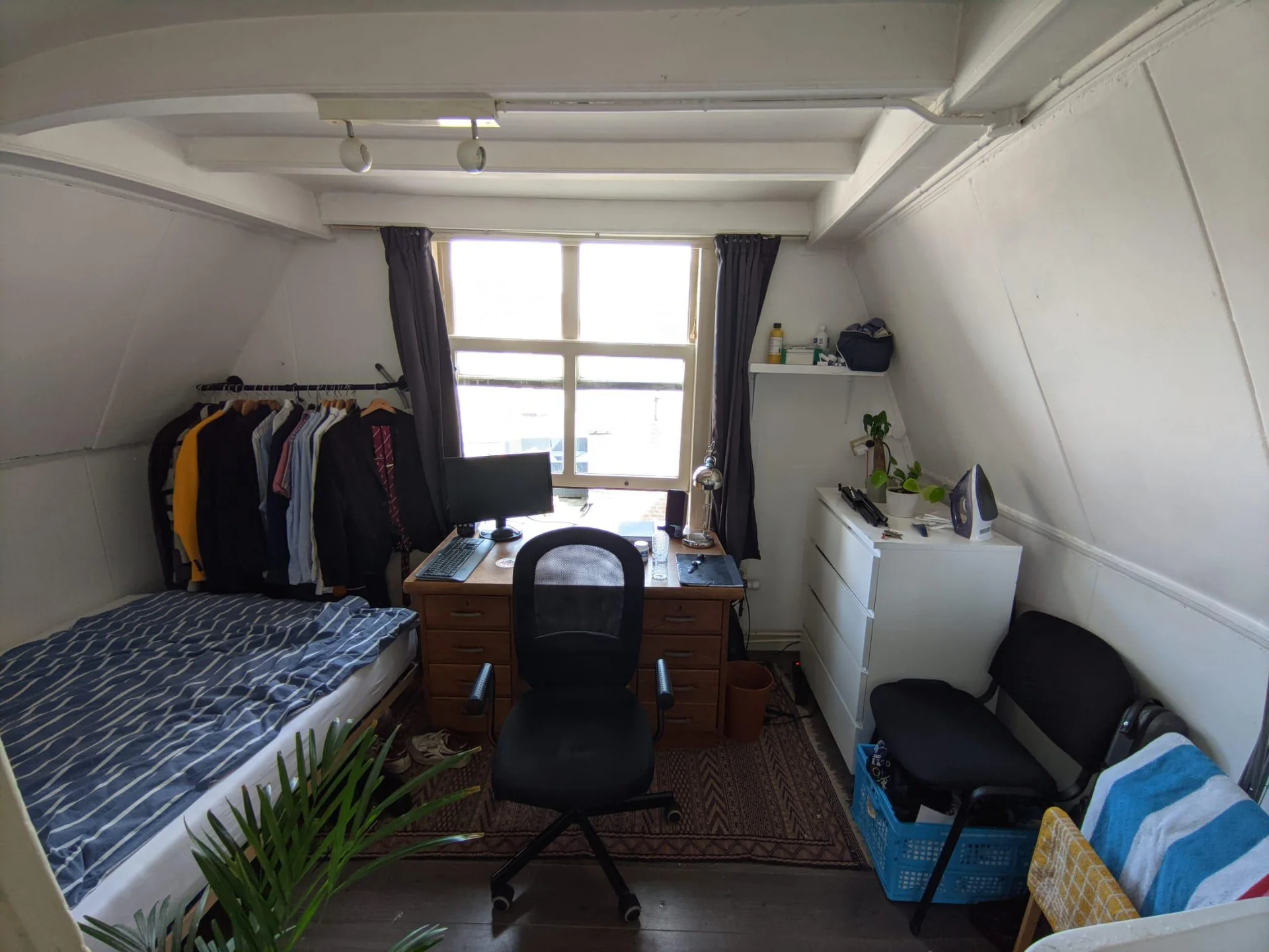 Foto van de Kamer gelegen aan de Lange Mare in Leiden