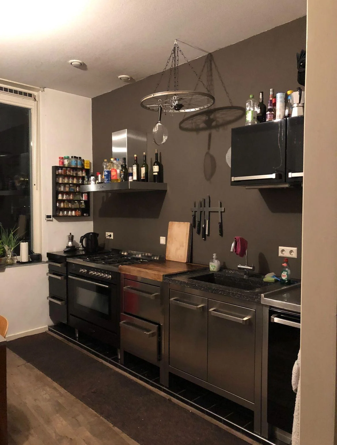 Foto van de Kamer gelegen aan de Nijverheidstraat in Rotterdam