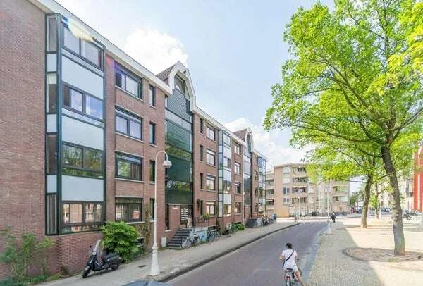 Foto van de Appartement gelegen aan de Iepenplein in Amsterdam