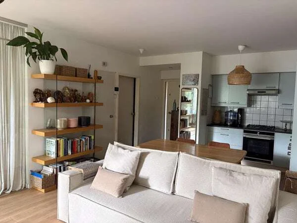 Foto van de Appartement gelegen aan de Iepenplein in Amsterdam