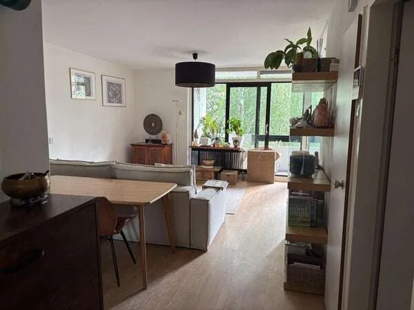 Foto van de Appartement gelegen aan de Iepenplein in Amsterdam