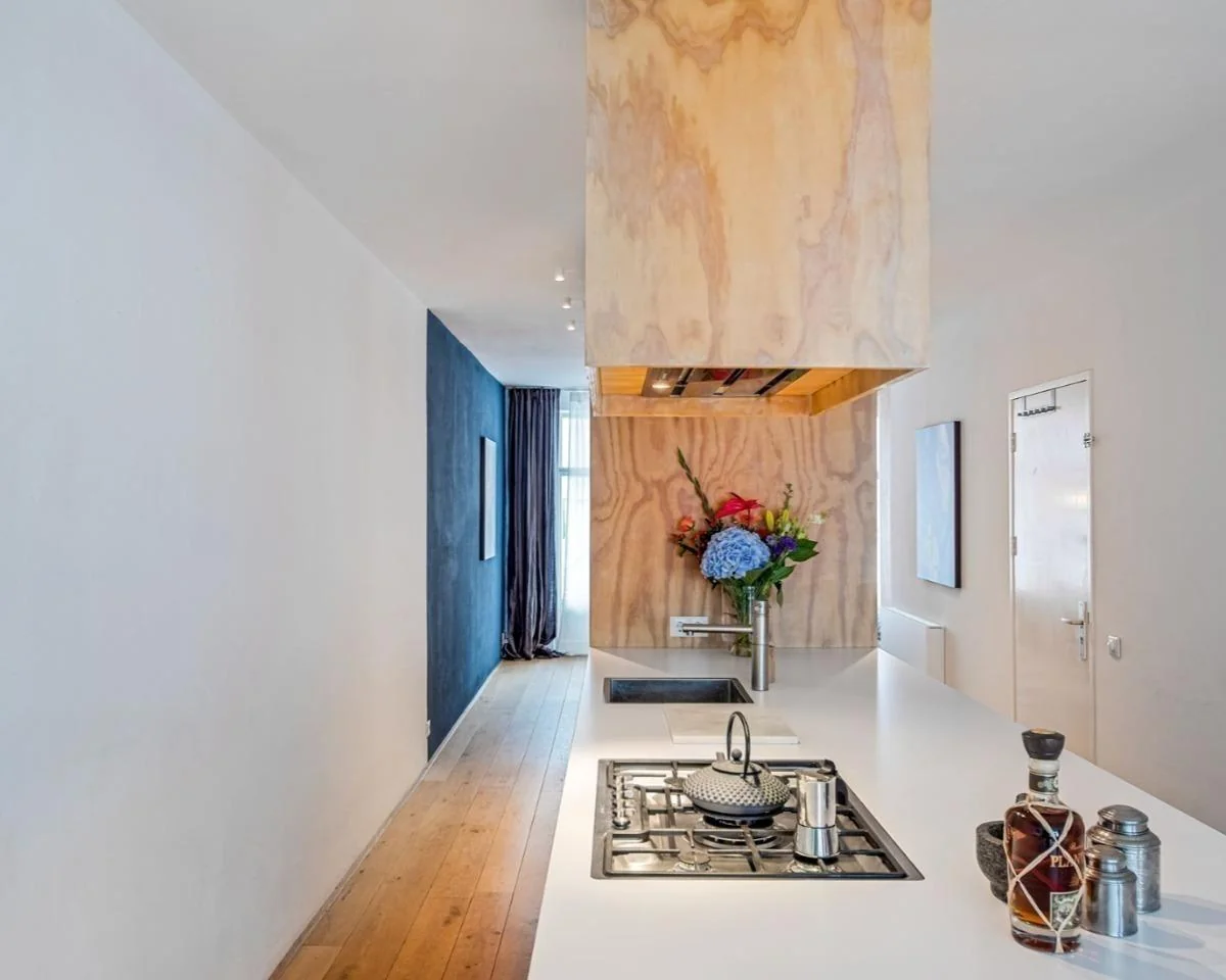 Foto van de Studio gelegen aan de Kanaalstraat in Amsterdam