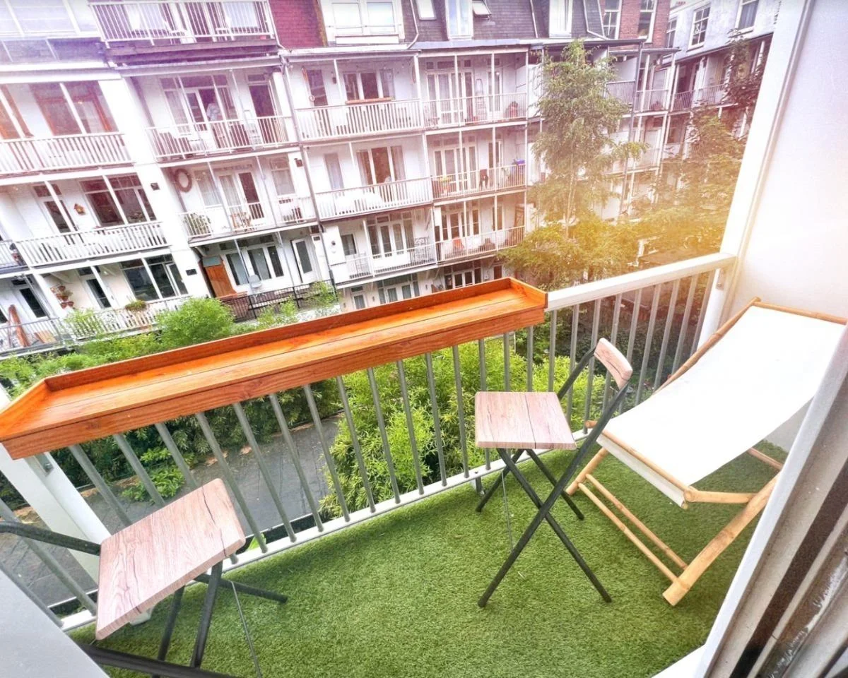Foto van de Studio gelegen aan de Kanaalstraat in Amsterdam