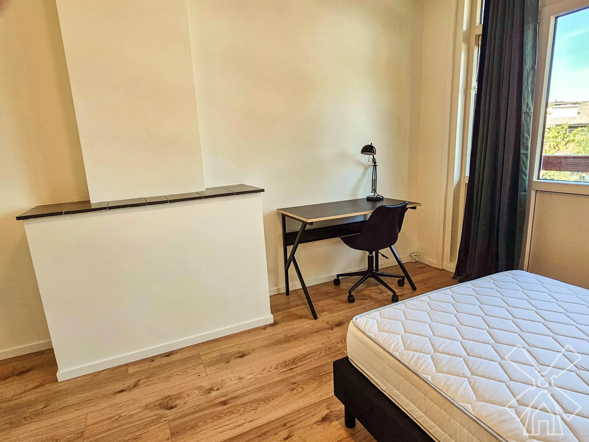 Foto van de Kamer gelegen aan de Burgemeester van Slijpelaan in Rotterdam