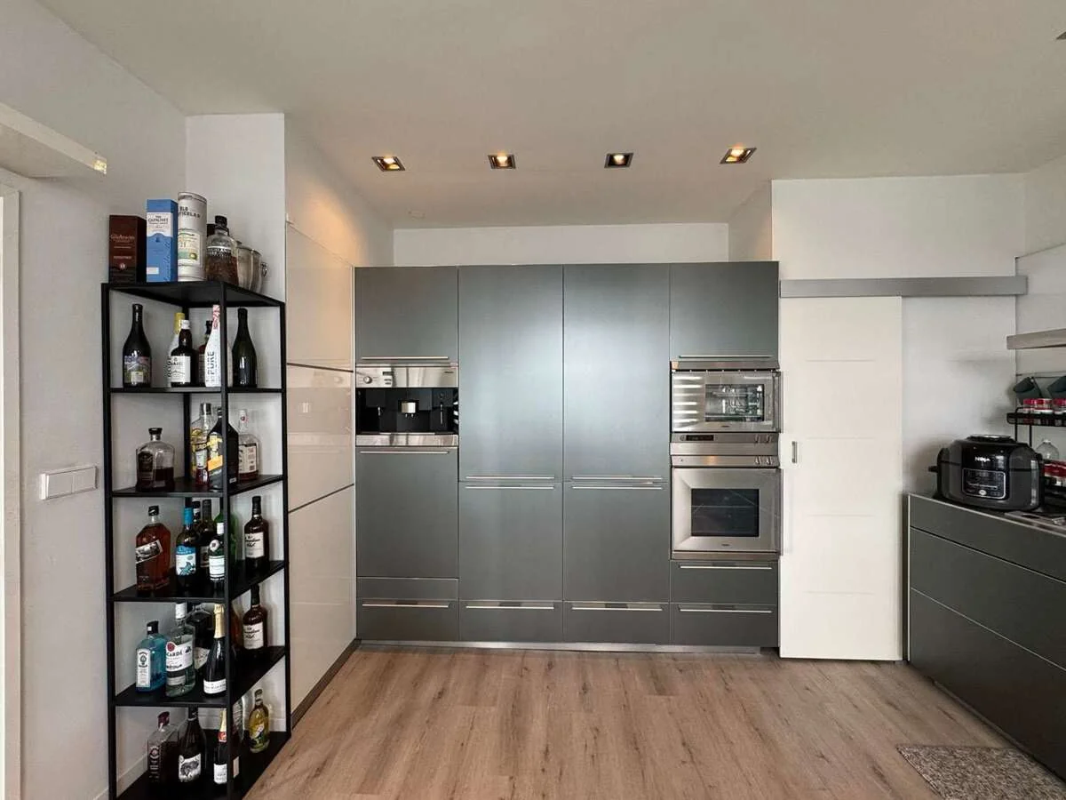 Foto van de Appartement gelegen aan de Koninginneweg in Amsterdam
