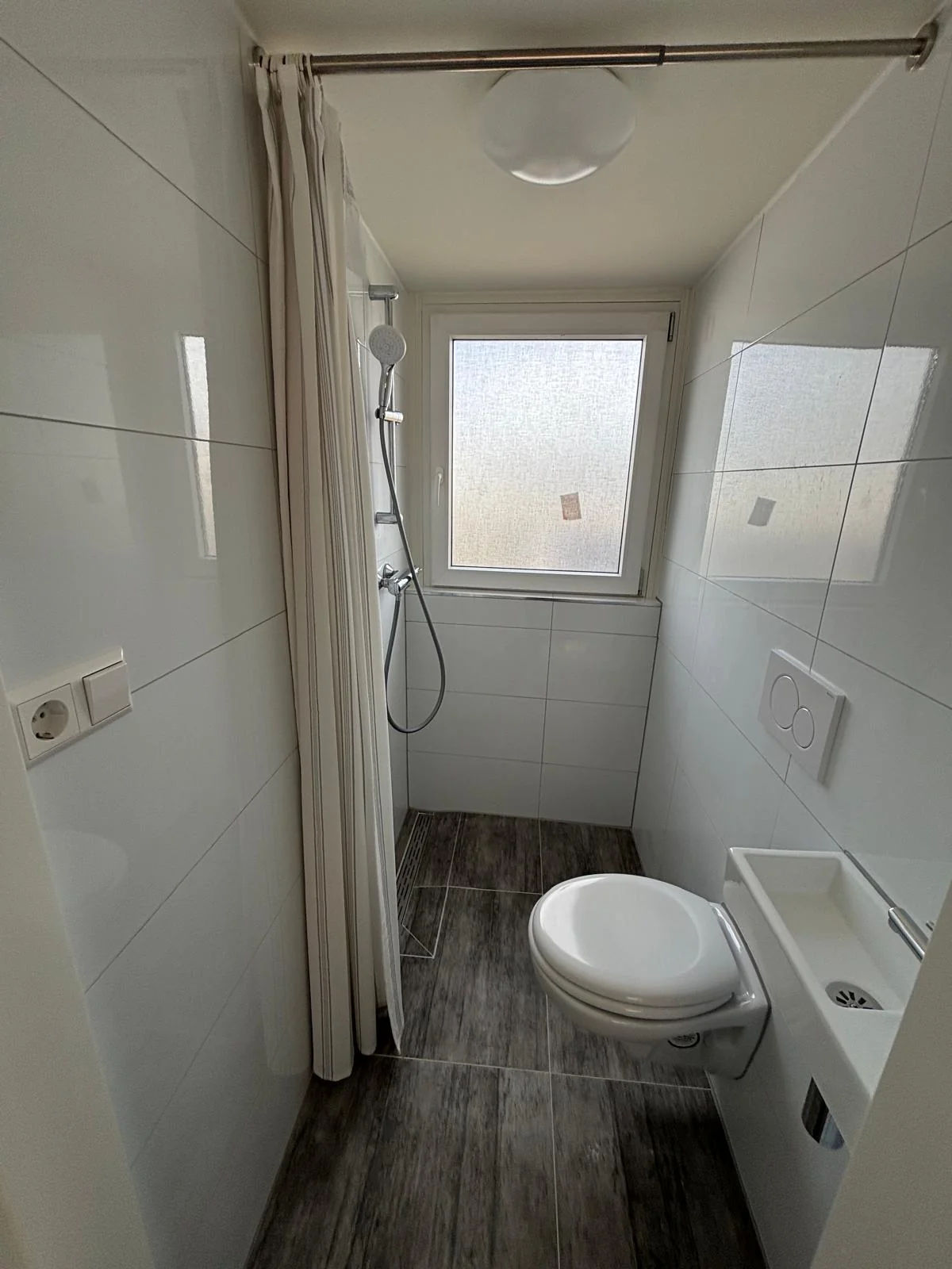 Foto van de Kamer gelegen aan de Woelwijkstraat in Rotterdam