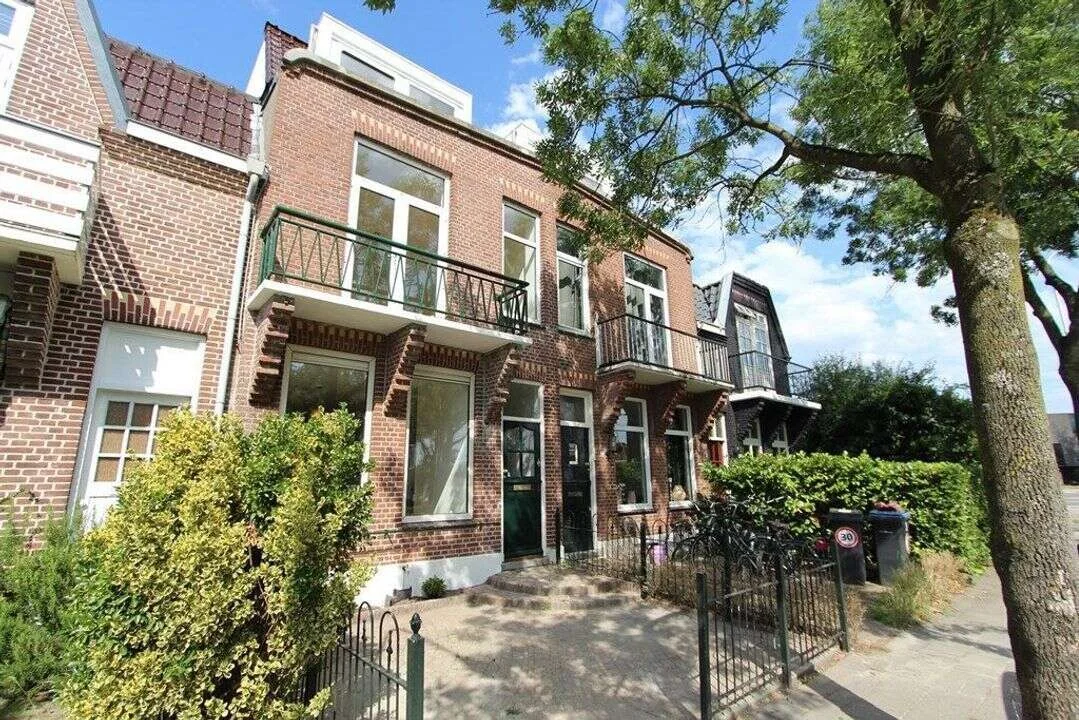 Foto van de Appartement gelegen aan de Ouderkerkerlaan in Amstelveen