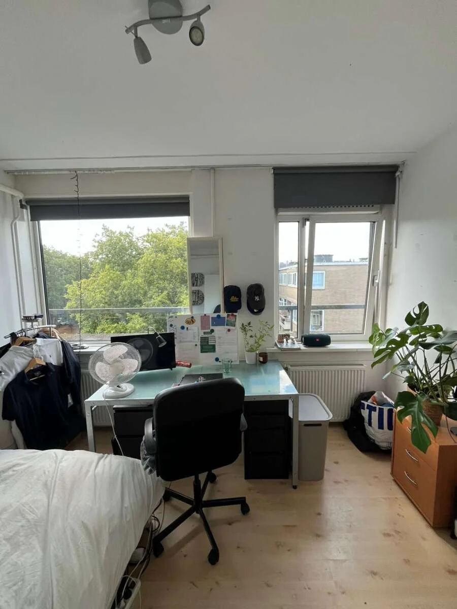 Foto van de Kamer gelegen aan de Van der Meydestraat in Rotterdam