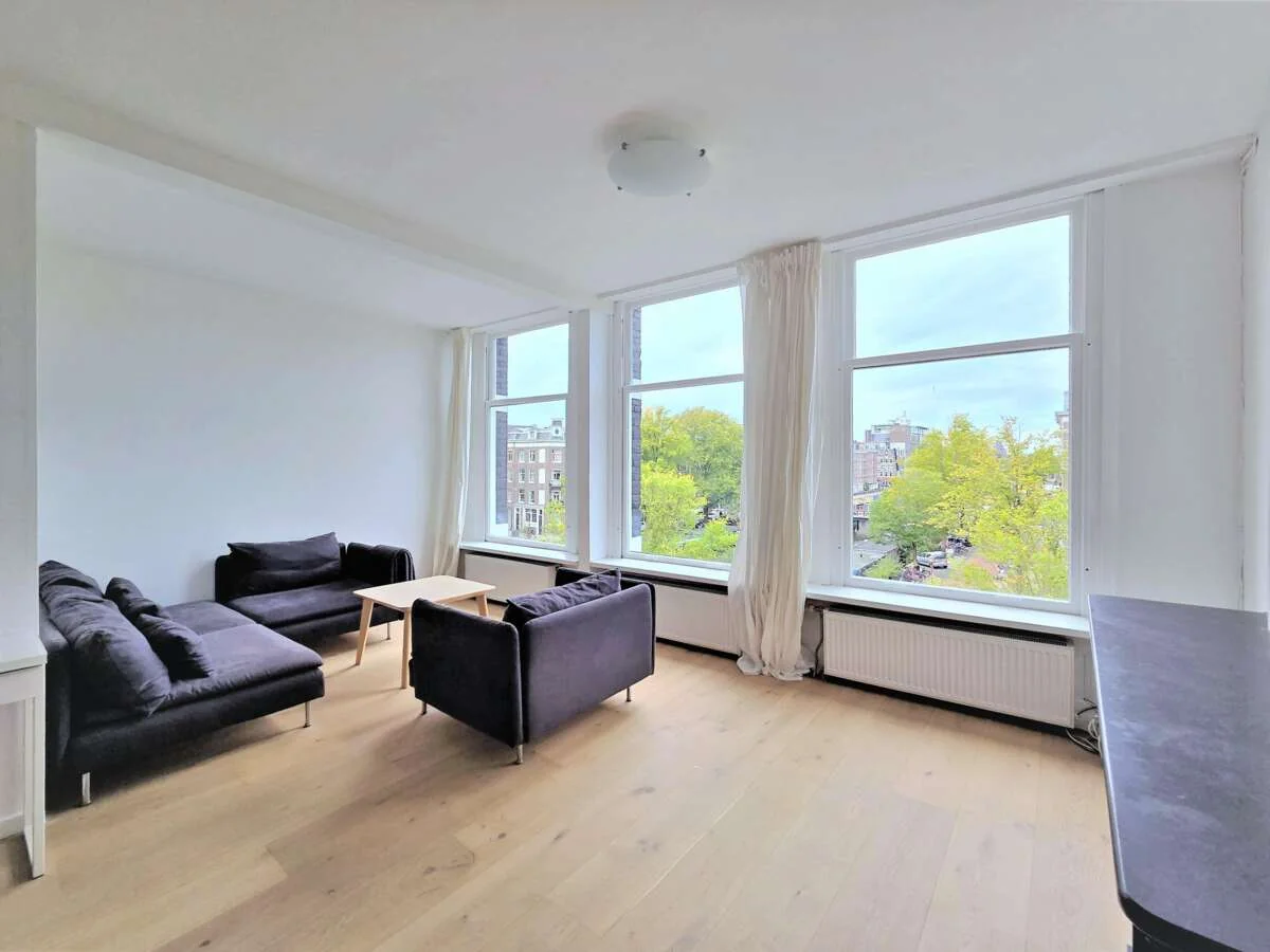 Foto van de Appartement gelegen aan de Jacob van Lennepkade in Amsterdam