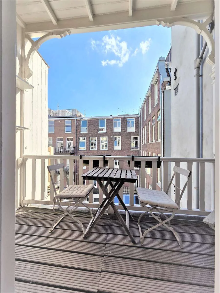 Foto van de Appartement gelegen aan de Jacob van Lennepkade in Amsterdam