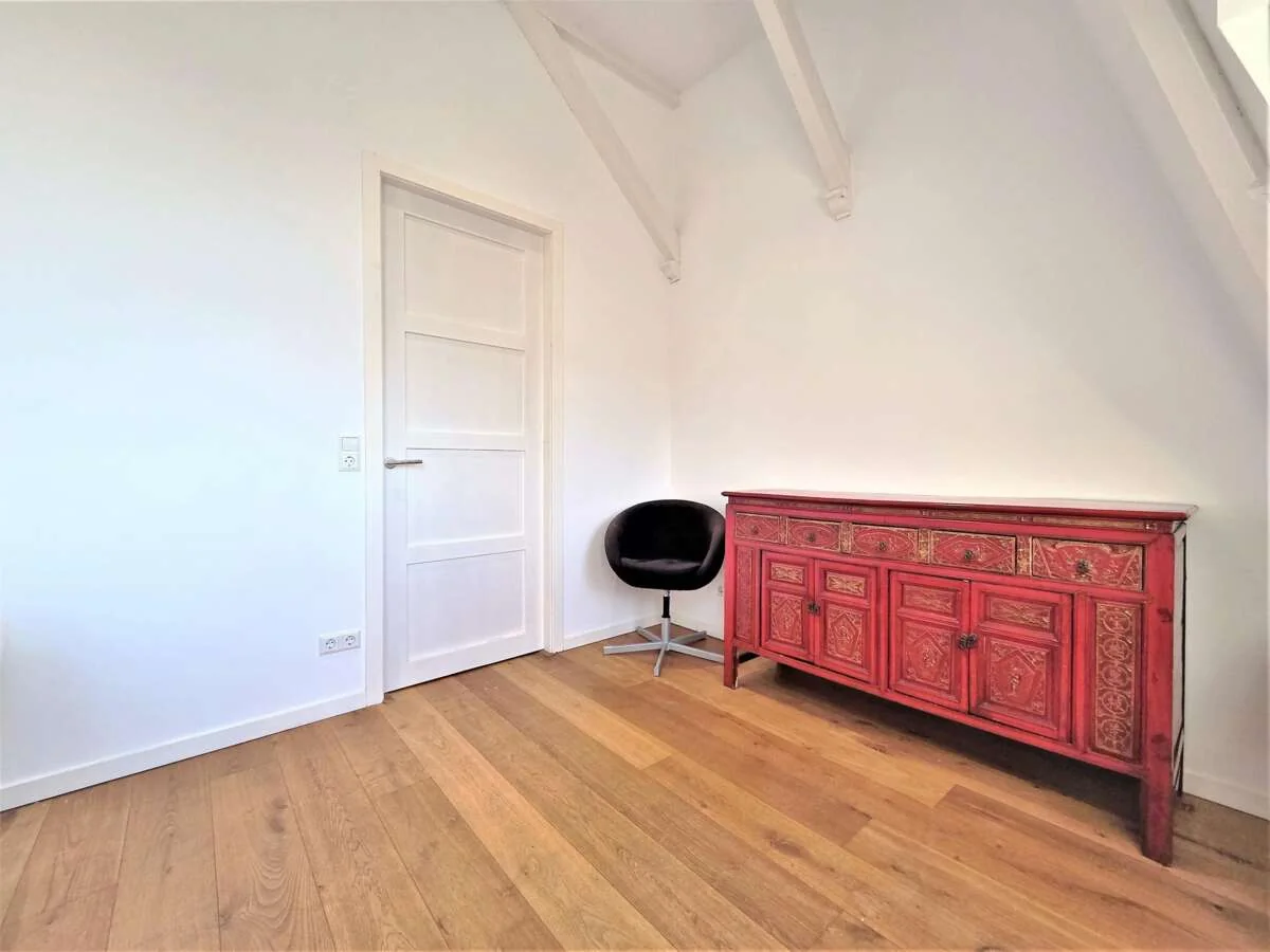Foto van de Appartement gelegen aan de Jacob van Lennepkade in Amsterdam