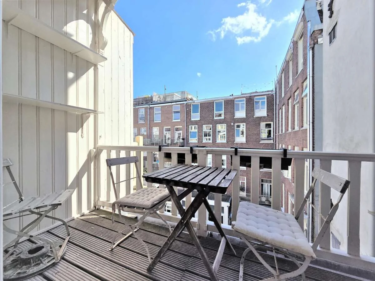 Foto van de Appartement gelegen aan de Jacob van Lennepkade in Amsterdam