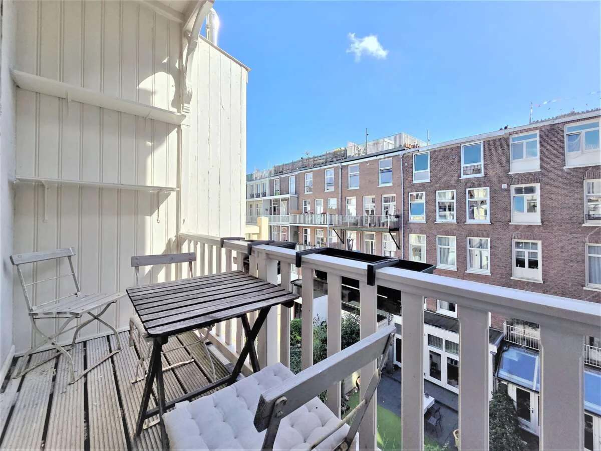 Foto van de Appartement gelegen aan de Jacob van Lennepkade in Amsterdam