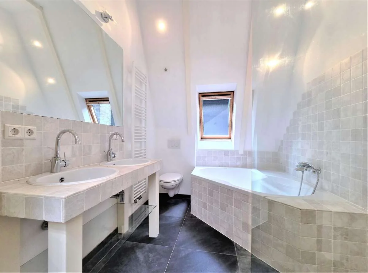 Foto van de Appartement gelegen aan de Jacob van Lennepkade in Amsterdam