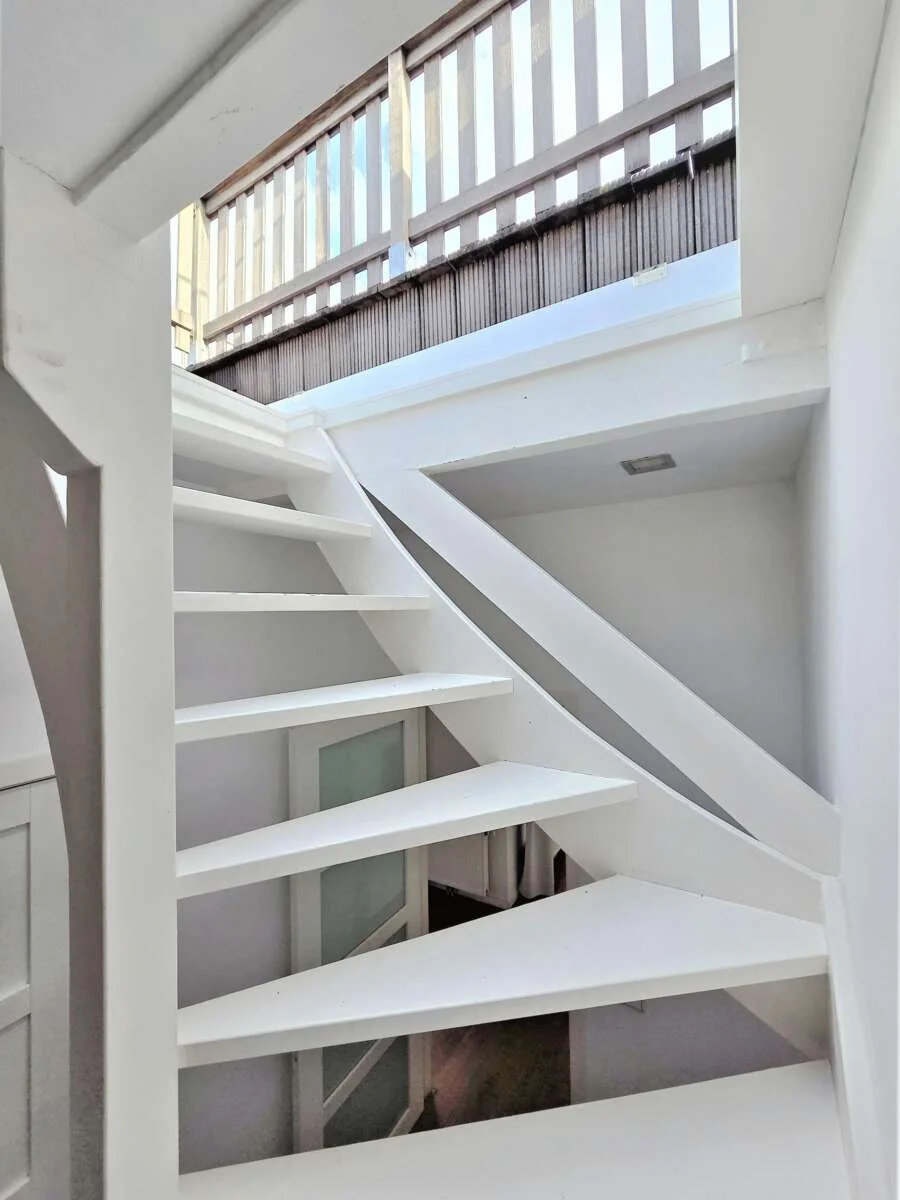 Foto van de Appartement gelegen aan de Jacob van Lennepkade in Amsterdam