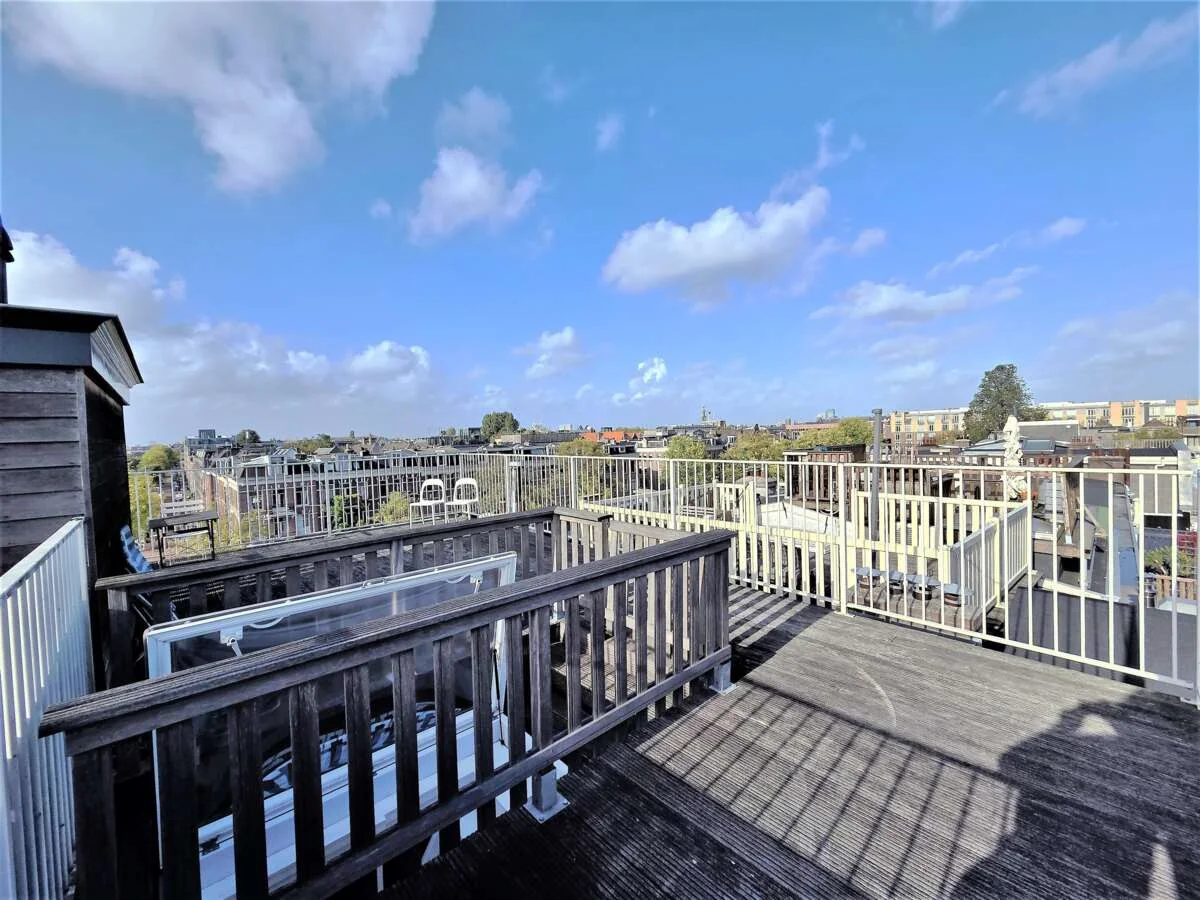 Foto van de Appartement gelegen aan de Jacob van Lennepkade in Amsterdam